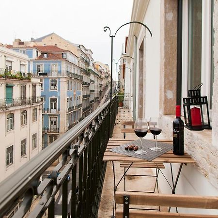 Baxia-Chiado Apartment With Incredible View Лиссабон Экстерьер фото